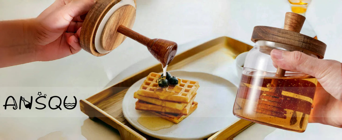 Barattolo Di Miele In Vetro Sigillato Con Bastoncino Per Immersione E Coperchio In Legno Per Cucina Domestica