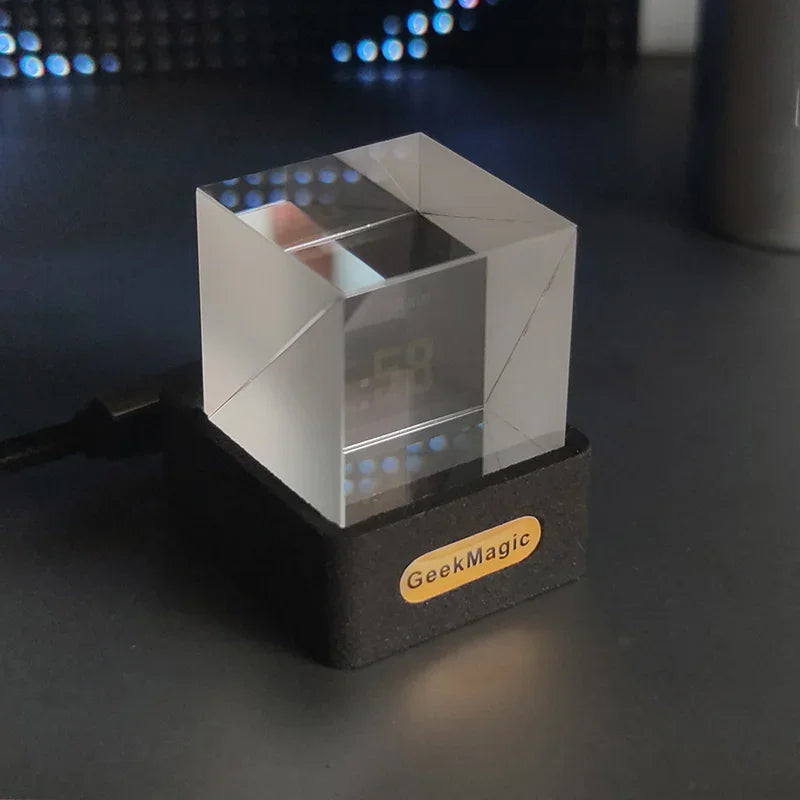 GeekMagic GifTV Crystal Cube Display Fotografico Stazione Meteorologica Intelligente Olografica Orologio Digitale Con Animazioni Regalo