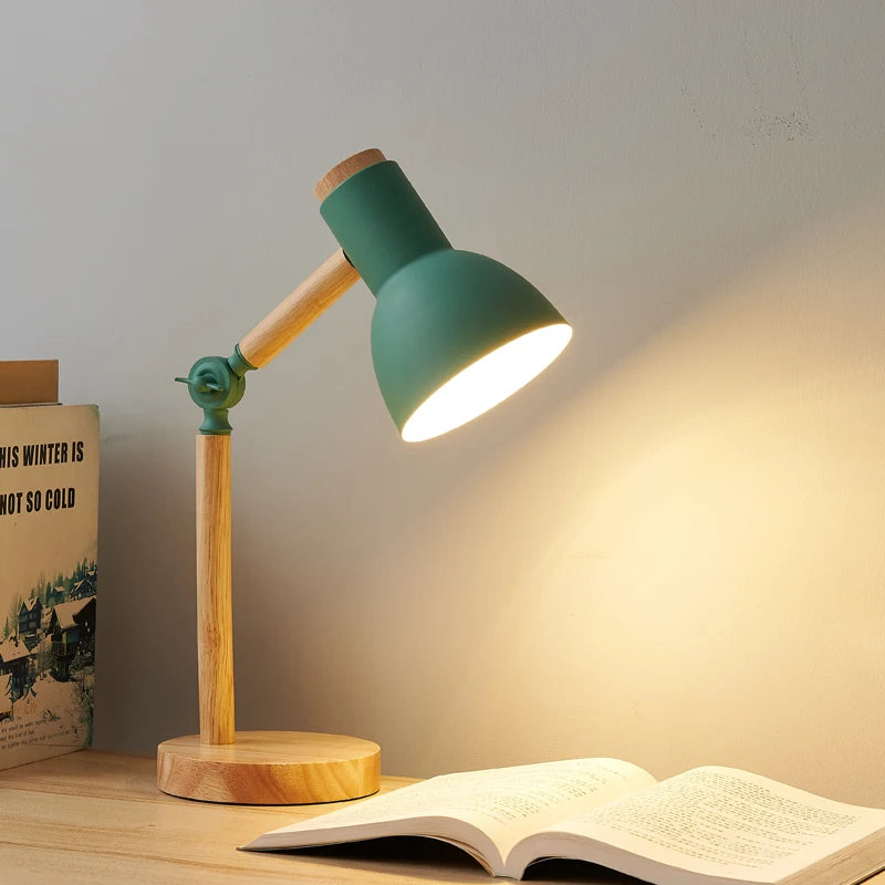 Lampada Da Tavolo Nordica In Legno LED Con Testa Giratoria Per Comodino E Scrivania Protezione Occhi E Lettura Studio