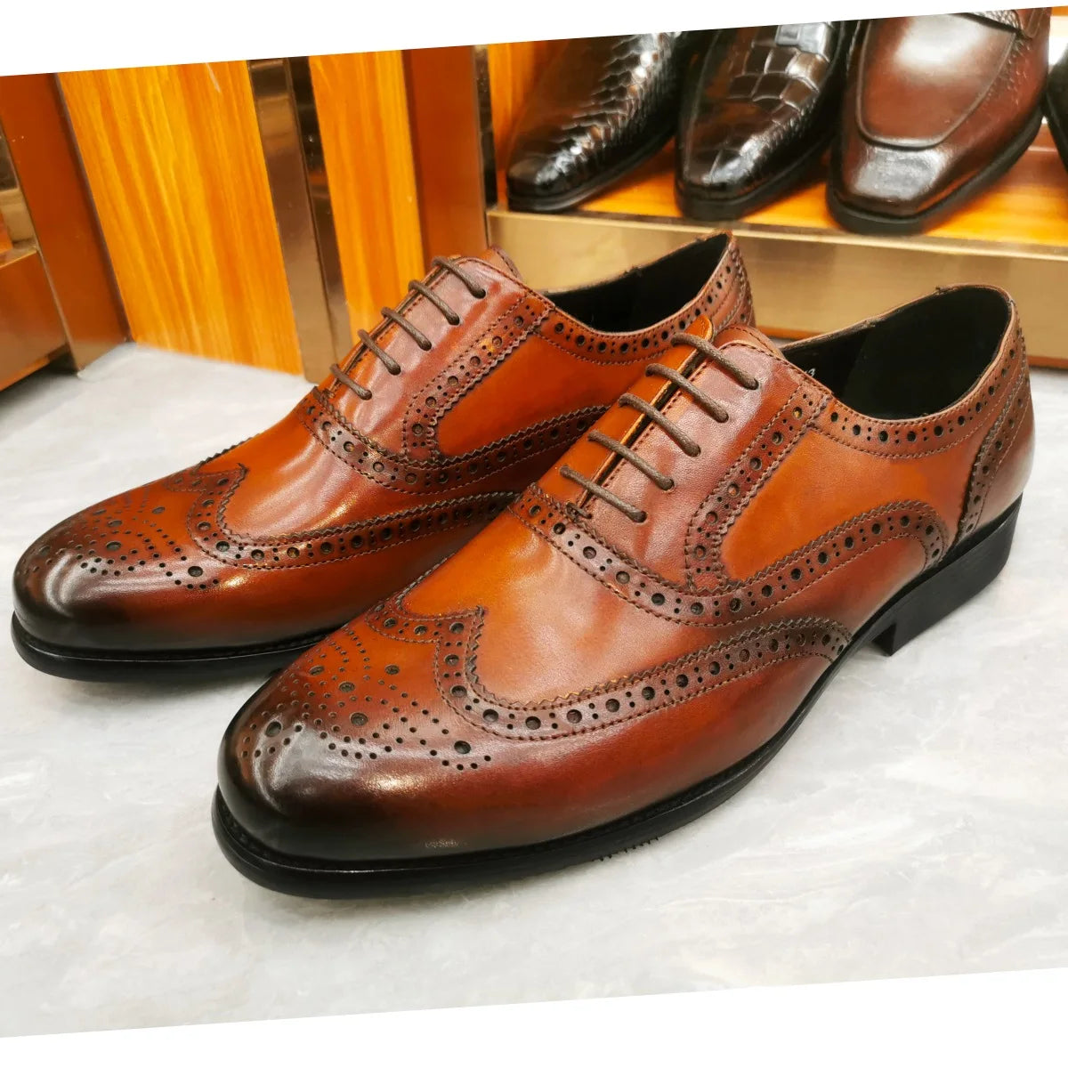 Scarpe Eleganti Da Uomo In Vera Pelle Brogue Punta Alare Oxford Con Lacci Per Matrimonio Nere E Marroni