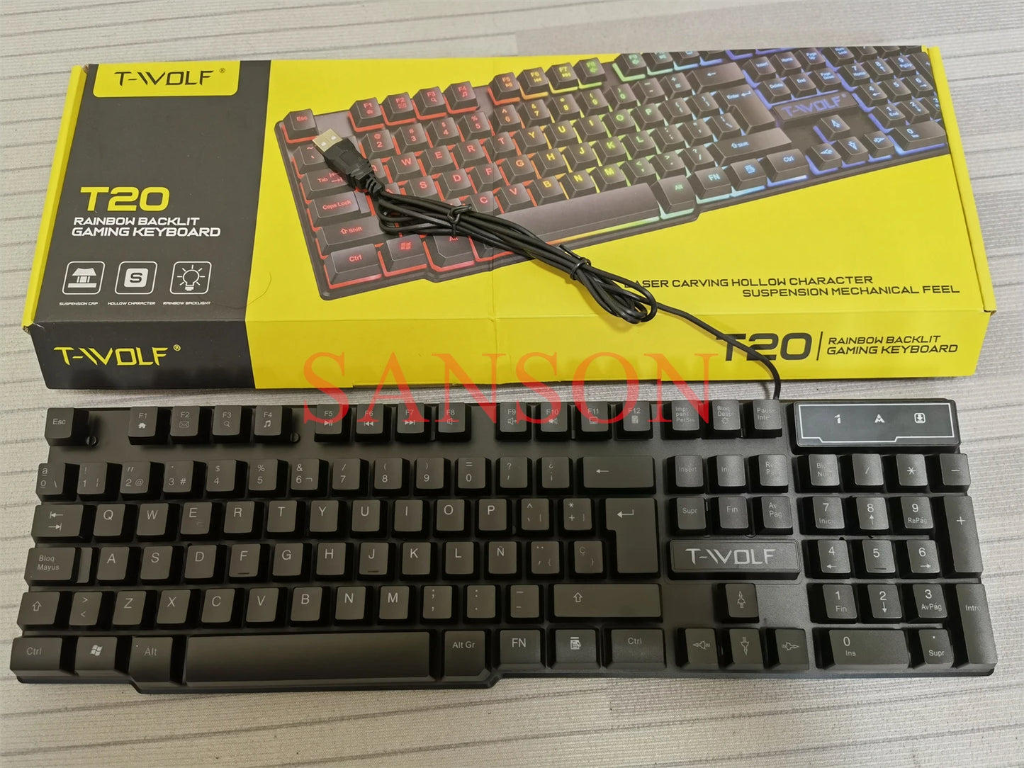 Tastiera Cablata 100 Percento Layout Europeo Multilingue ISO Retroilluminazione Multicolore Per Gaming Ufficio Desktop