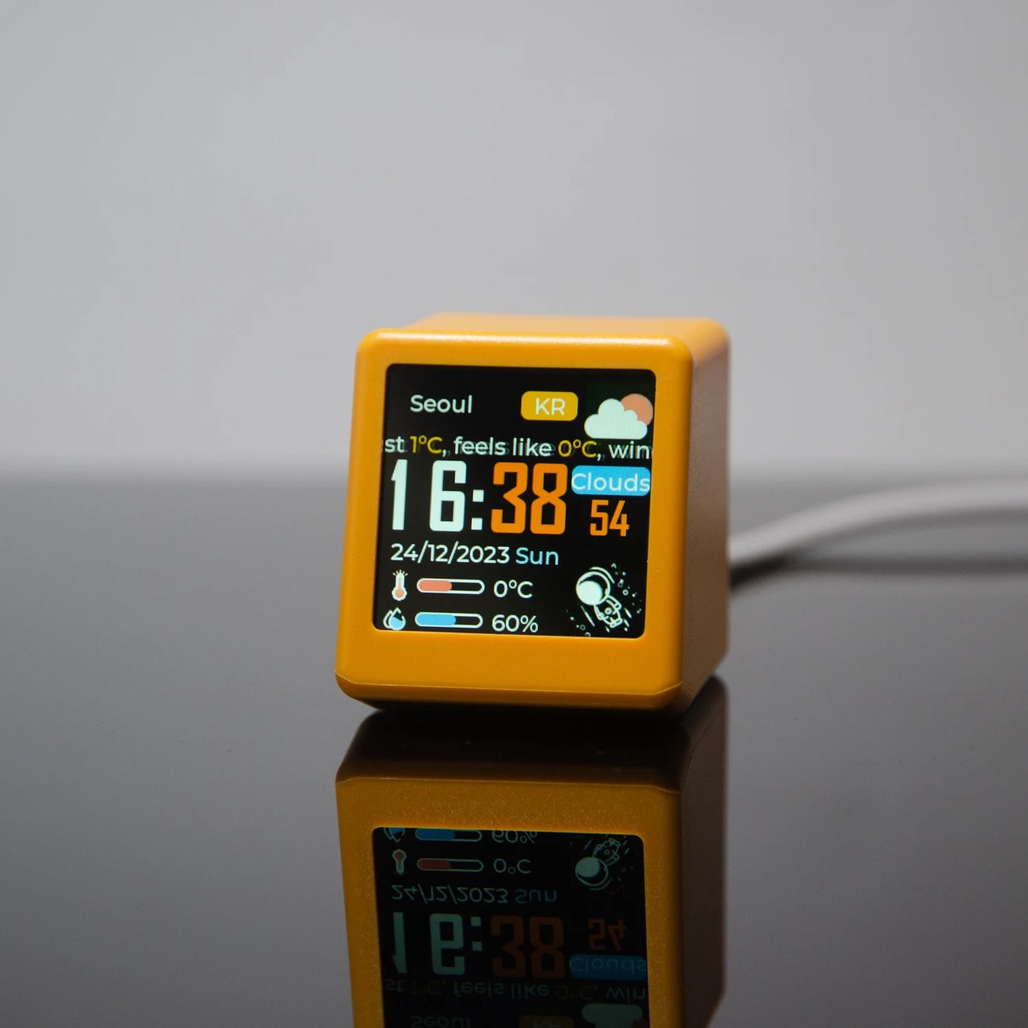 GeekMagic Pro Tracker di Prezzi per Bitcoin Criptovalute Azioni Futuri e Valute con Display Ora e Meteo