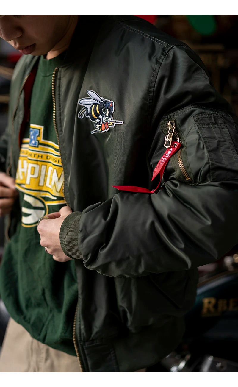 Giacca Bomber Da Uomo Invernale Con Patch Ricamato Bumble Bees Forza Aerea Pilota Calda E Imbottita
