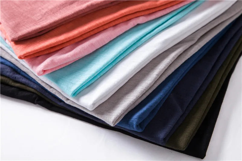 Maglietta Uomo Cotone 100 Percento Con Scollo A V Slim Fit Colore Solido Manica Corta