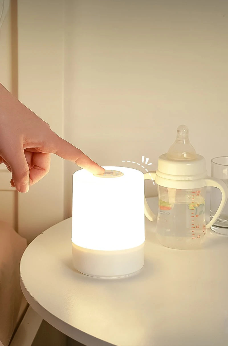 Luci notturne a LED da comodino Ricarica dimmerabile Lampade da notte da tavolo Camera da letto Illuminazione da comodino Decorazione Lampade da tavolo a LED da lettura touch