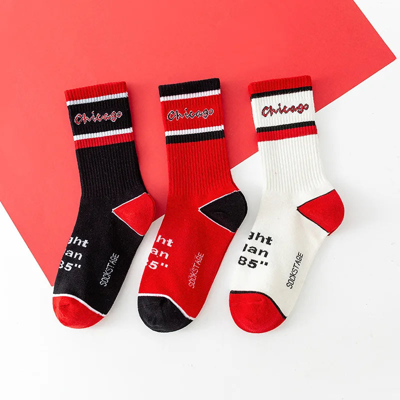 Calzini Unisex In Cotone Casual Per Skateboard Da Strada Neri E Rossi Con Cucitura Rinforzata