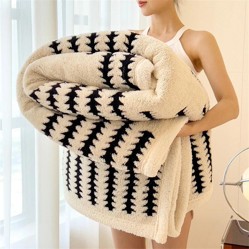 Coperta In Flanella Morbida Multifunzionale Queen Size Antistatica Portatile Per Pisolino Confortevole Delicata