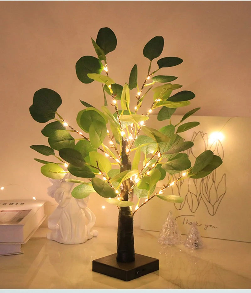 Lampada Da Tavolo A LED Per Albero Eucalipto Artificiale 55 Cm Con USB Per Camera Da Letto Decorazione Scrivania