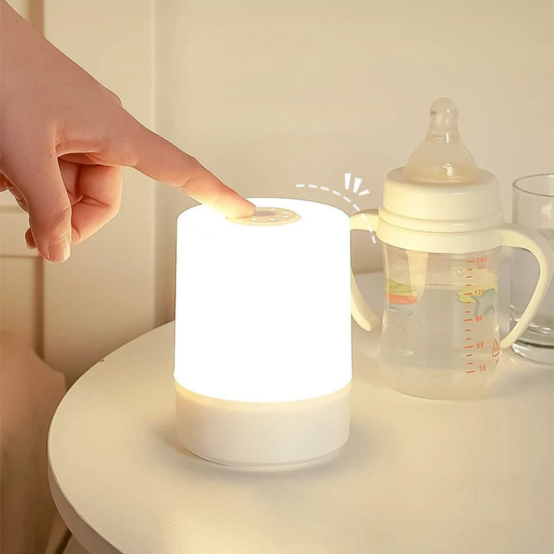 Luci notturne a LED da comodino Ricarica dimmerabile Lampade da notte da tavolo Camera da letto Illuminazione da comodino Decorazione Lampade da tavolo a LED da lettura touch