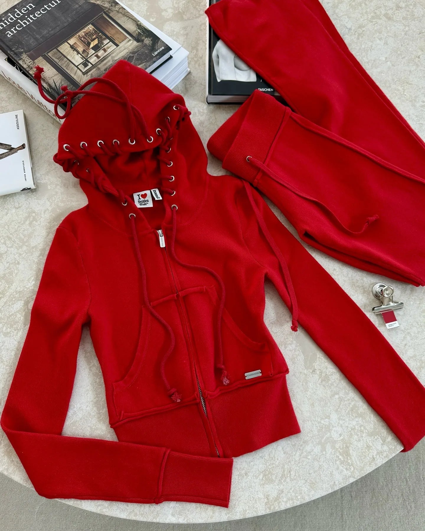 Outfit Da Donna Tre Pezzi Abito Casual Con Spalline Spazzolate E Contrasti Cardigan Con Cappuccio Pantaloni Svasati