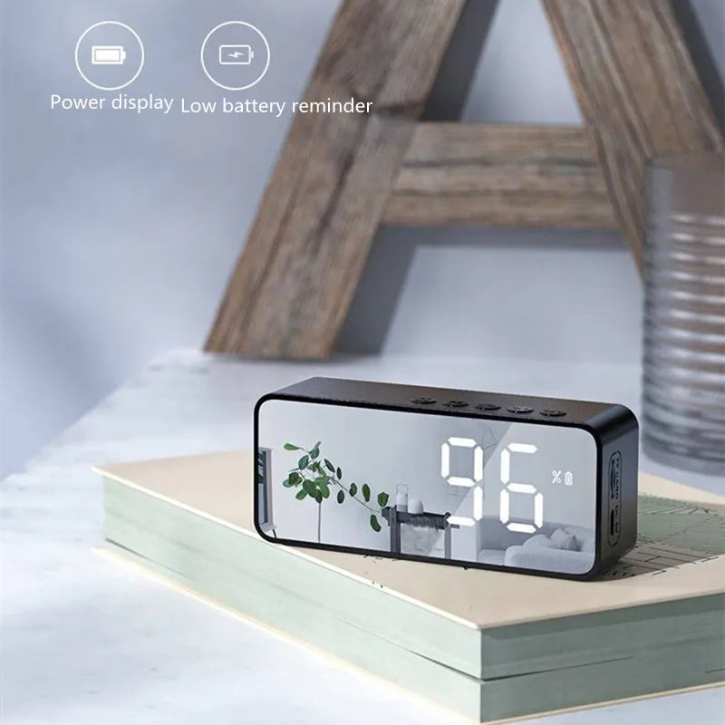 Sveglia Radio FM Con Altoparlante Bluetooth Subwoofer Portatile Con Lampada Integrata E Suono Wireless