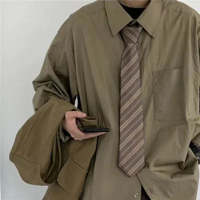 Cravatta Donna Retrò Marrone con Motivi Frutta e Caffè Verde Fatta a Mano Colore Caramello Versatile
