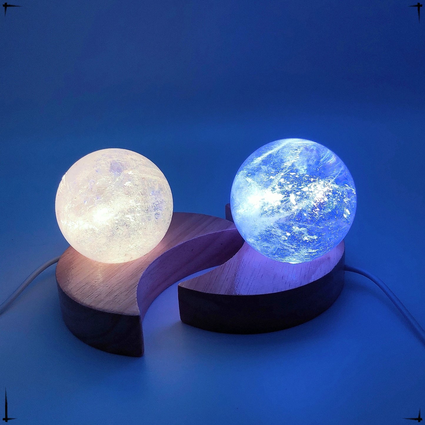 Luce Notturna LED In Legno A Forma Di Luna Con Supporto Per Sfera Di Cristallo E Base Per Lampada Da Notte