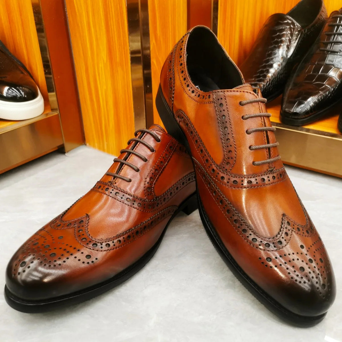 Scarpe Eleganti Da Uomo In Vera Pelle Brogue Punta Alare Oxford Con Lacci Per Matrimonio Nere E Marroni