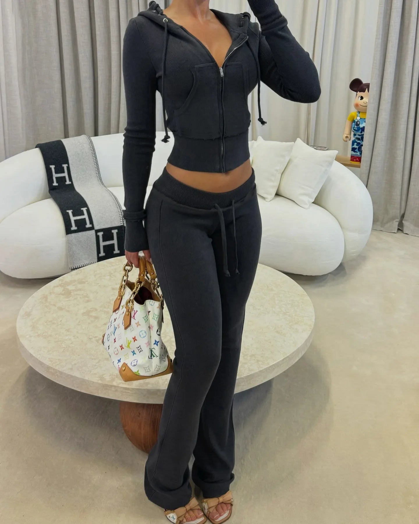 Outfit Da Donna Tre Pezzi Abito Casual Con Spalline Spazzolate E Contrasti Cardigan Con Cappuccio Pantaloni Svasati