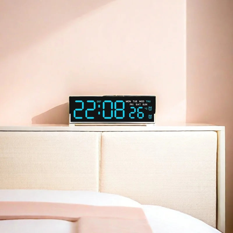 Sveglia Digitale USB Con Luce D'Ambiente Bianca Orologio Da Tavolo LED 12/24 Ore, 3 Livelli Di Luminosità, DST
