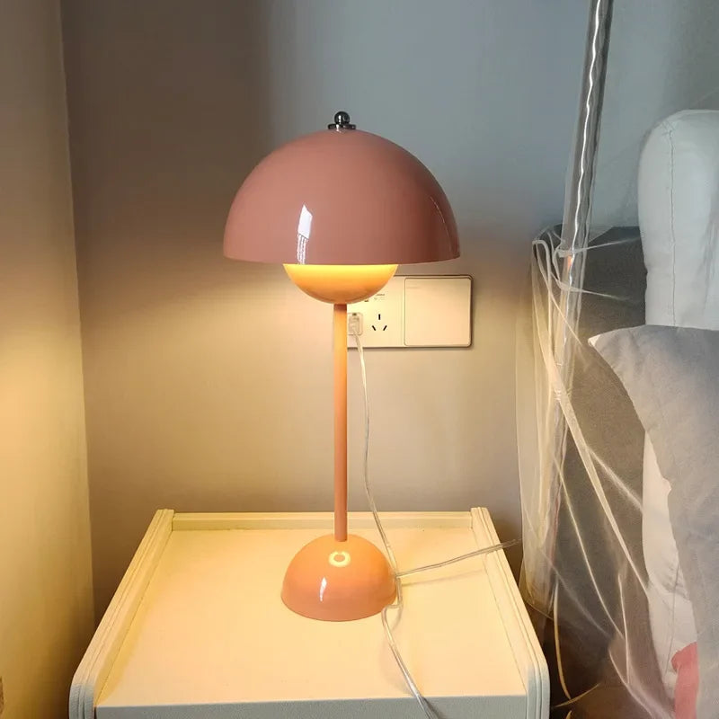 Lampada Da Terra Danish Bud Con Lampadina E27 Per Illuminazione Luce Da Tavolo E Scrivania In Ferro