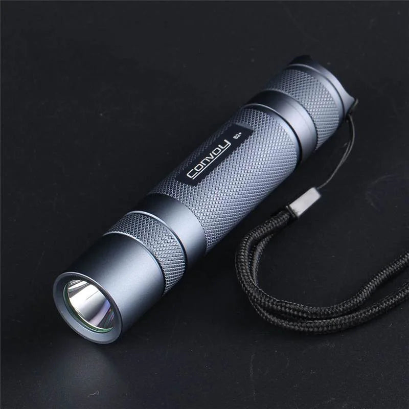 Convoy S2 Plus SST40 Torcia LED Ad Alta Potenza 18650 1800 Lumen Per Campeggio Pesca E Lavoro Mini Lanterna