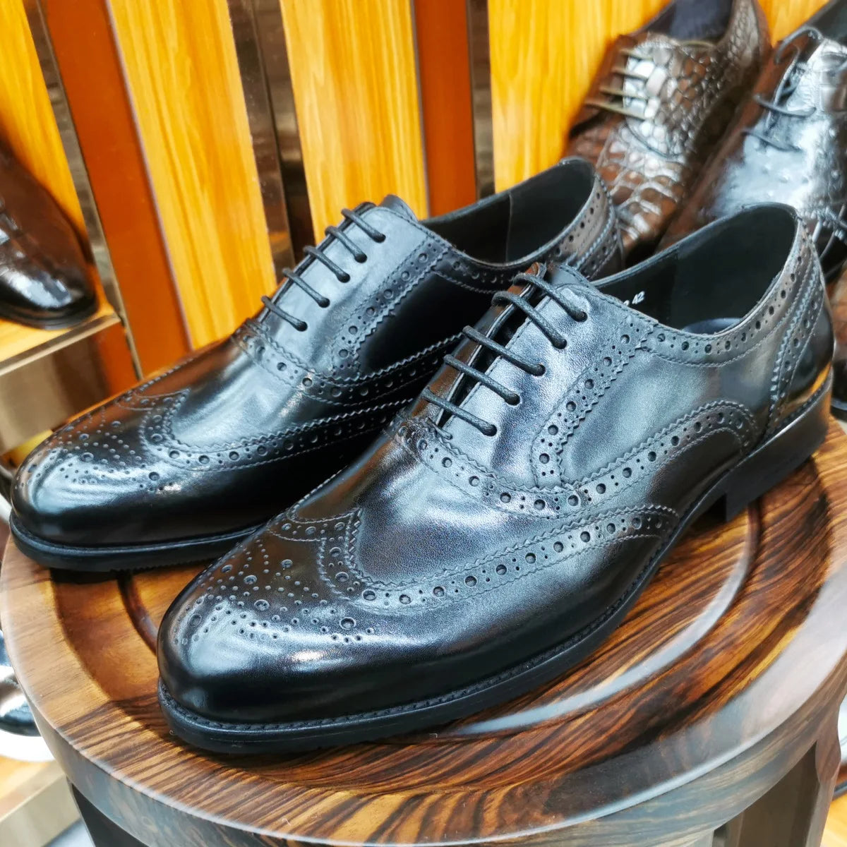 Scarpe Eleganti Da Uomo In Vera Pelle Brogue Punta Alare Oxford Con Lacci Per Matrimonio Nere E Marroni