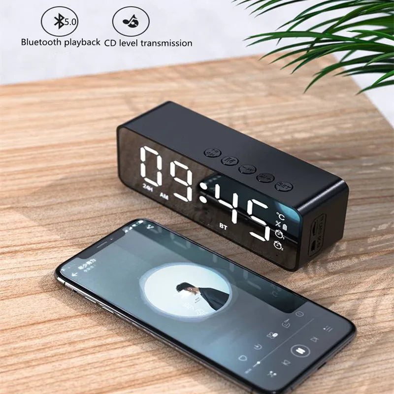 Sveglia Radio FM Con Altoparlante Bluetooth Subwoofer Portatile Con Lampada Integrata E Suono Wireless