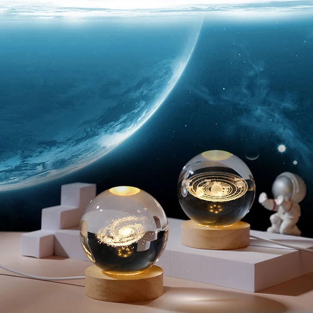 Luci Notturne Con Sfera Di Cristallo Lunare 3D Galassia Astronauta Illuminazione Laser Intaglio Regalo Di Compleanno