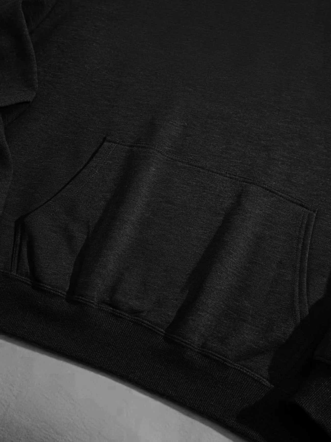 Felpa con Cappuccio da Donna Nera con Stampa Cuore Glitter Tasche Frontali Vestibilità Ampia Unisex Moda