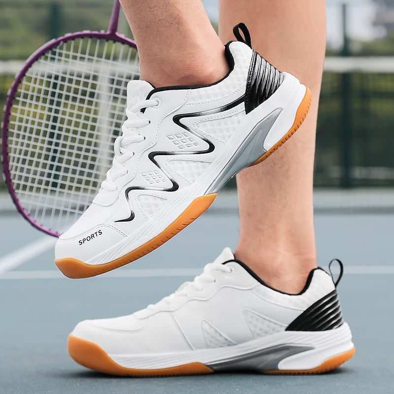 Scarpe Da Tennis Unisex Nuove 2023 Leggere E Comode Per Badminton Ping Pong Da Stadio Alta Qualità