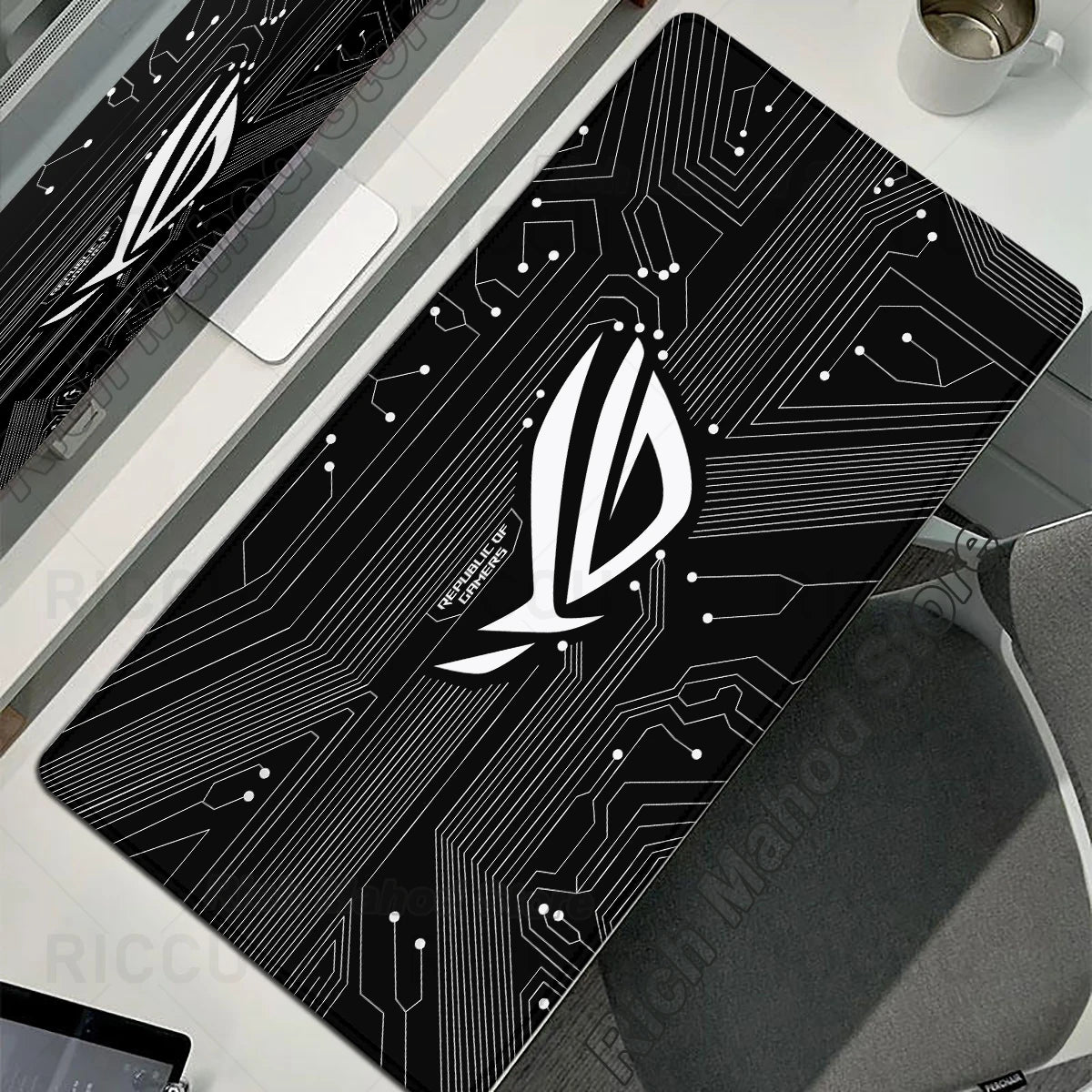 Tappetino per Mouse XXL ASUS ROG Republic Of Gamers Antiscivolo in Gomma per Scrivania da Gioco e Tastiera