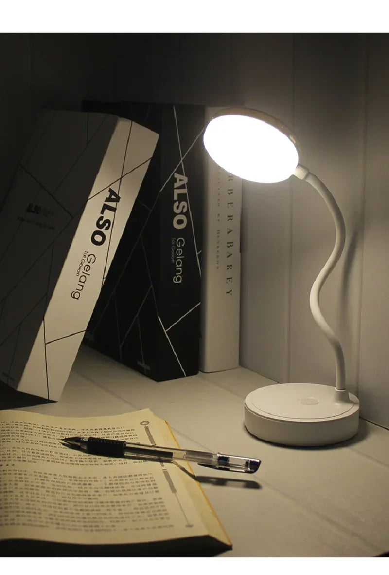 Lampada Da Scrivania LED Flessibile Con Dimmer A Tre Livelli USB Luce Bianca Calda Per Casa Ufficio Studio
