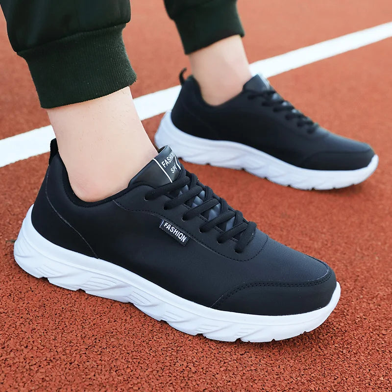 Scarpe da Corsa Uomo Impermeabili in Pelle Sneakers Sportive da Esterno Leggere per Passeggiata e Running