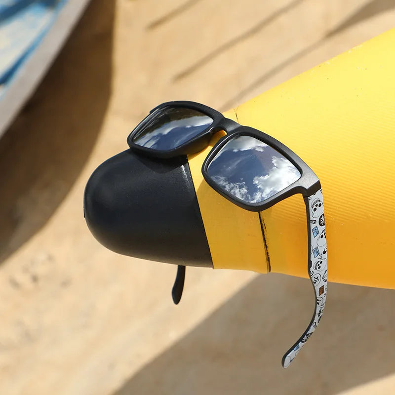 Occhiali Da Sole Sportivi Quadrati 4 Pezzi Motivo Tempio Design UV400 Per Uomini E Donne Vacanze Al Mare
