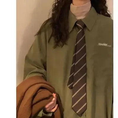 Cravatta Donna Retrò Marrone con Motivi Frutta e Caffè Verde Fatta a Mano Colore Caramello Versatile