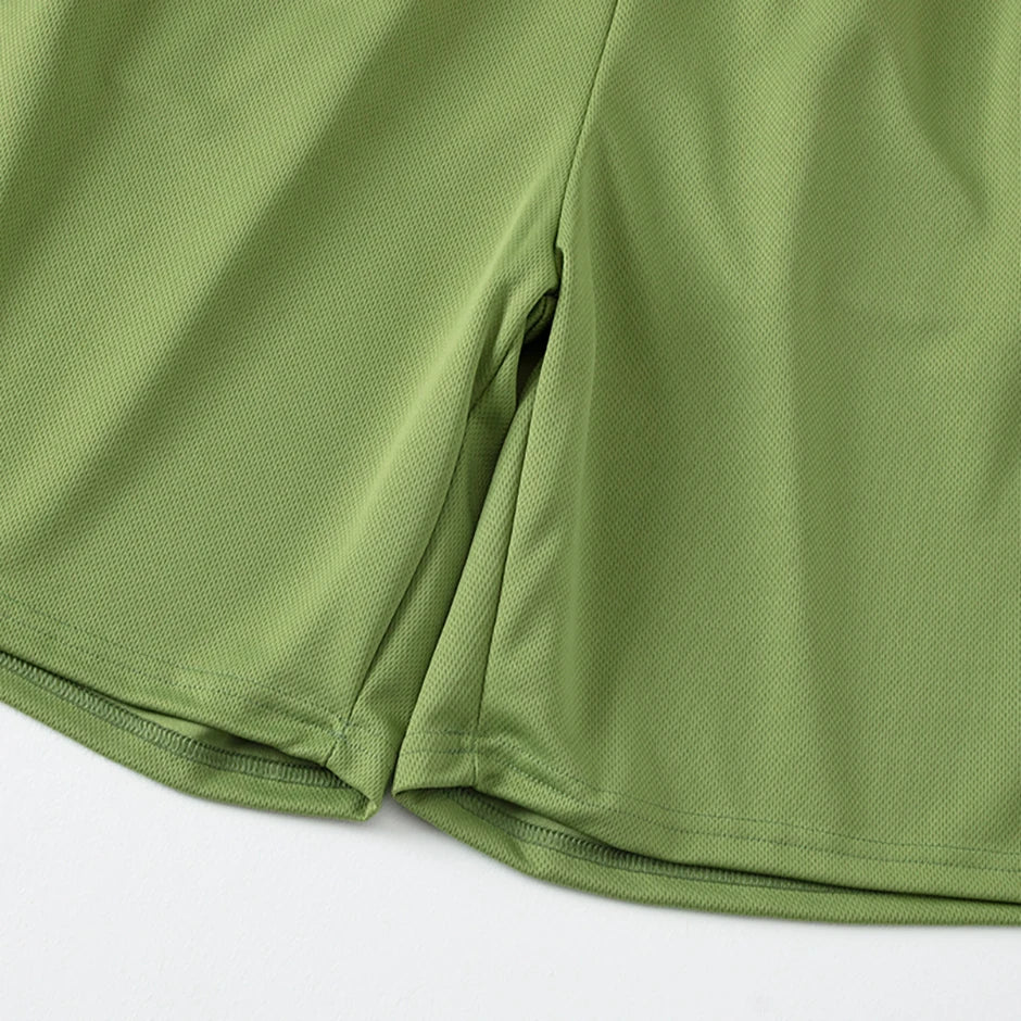 Tuta sportiva estiva da uomo in 2 pezzi ad asciugatura rapida T-shirt a maniche corte ampia e traspirante da corsa e fitness Pantaloncini tascabili neri