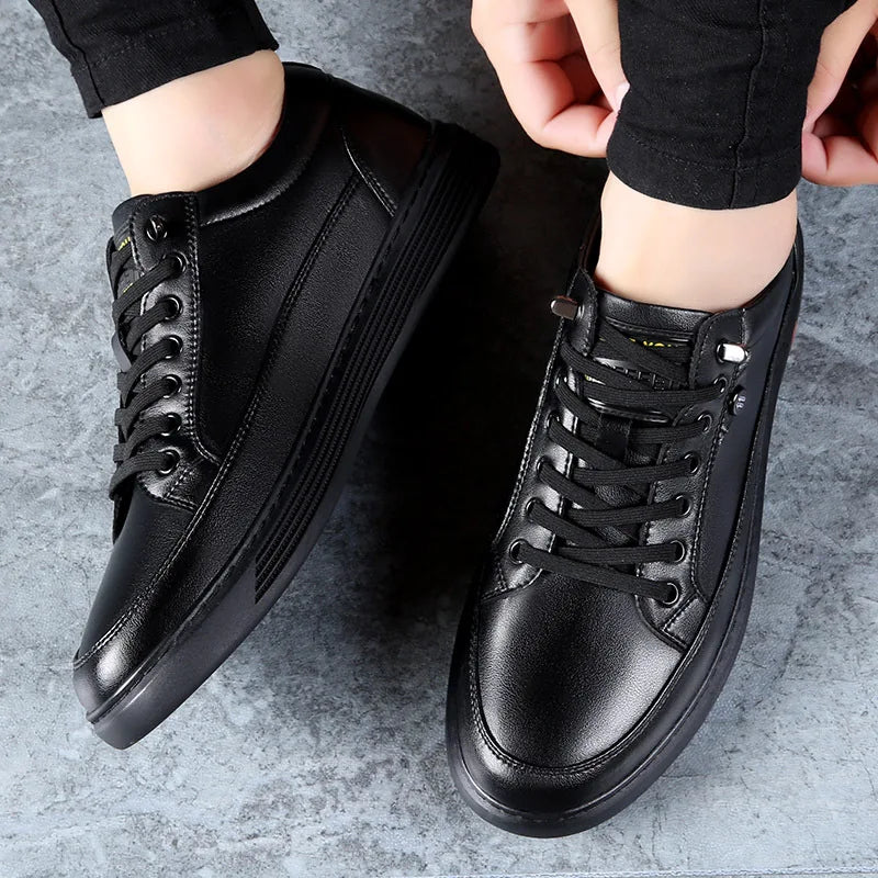 Scarpe da Uomo in Vera Pelle Primavera Autunno Modello A4906 Calzature Casual Piatte in Morbida Pelle Nero Marrone