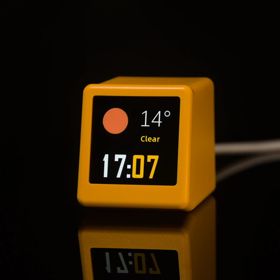 Stazione Meteo WiFi GeekMagic Ultra Smart Con Orologio Da Comodino Album E Animazioni GIF Decorazione Da Scrivania