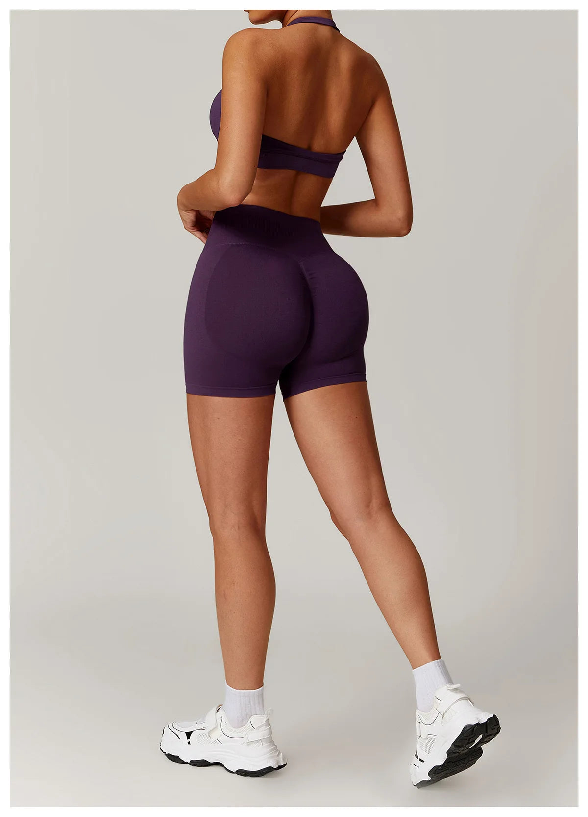 Set Sportivo Da Yoga Donna 2 Pezzi Giacca Seamless Scollo Americana Reggiseno Pantaloncini Elasticizzati Per Fitness