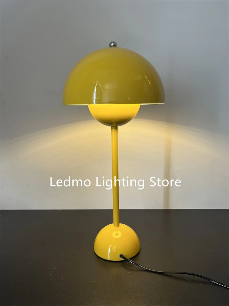 Lampada Da Terra Danish Bud Con Lampadina E27 Per Illuminazione Luce Da Tavolo E Scrivania In Ferro