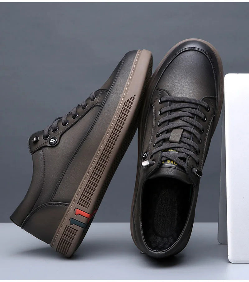 Scarpe da Uomo in Vera Pelle Primavera Autunno Modello A4906 Calzature Casual Piatte in Morbida Pelle Nero Marrone