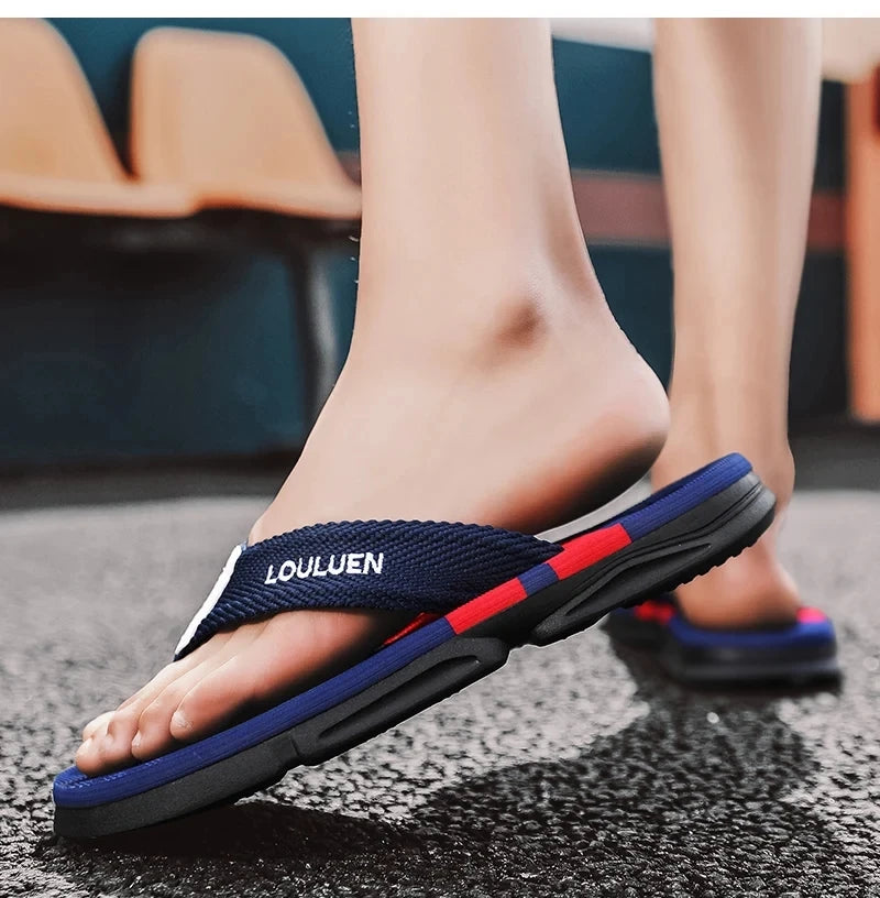 Infradito da Uomo di Moda Alta Qualità Pantofole da Spiaggia Antiscivolo Traspiranti Casual Estive