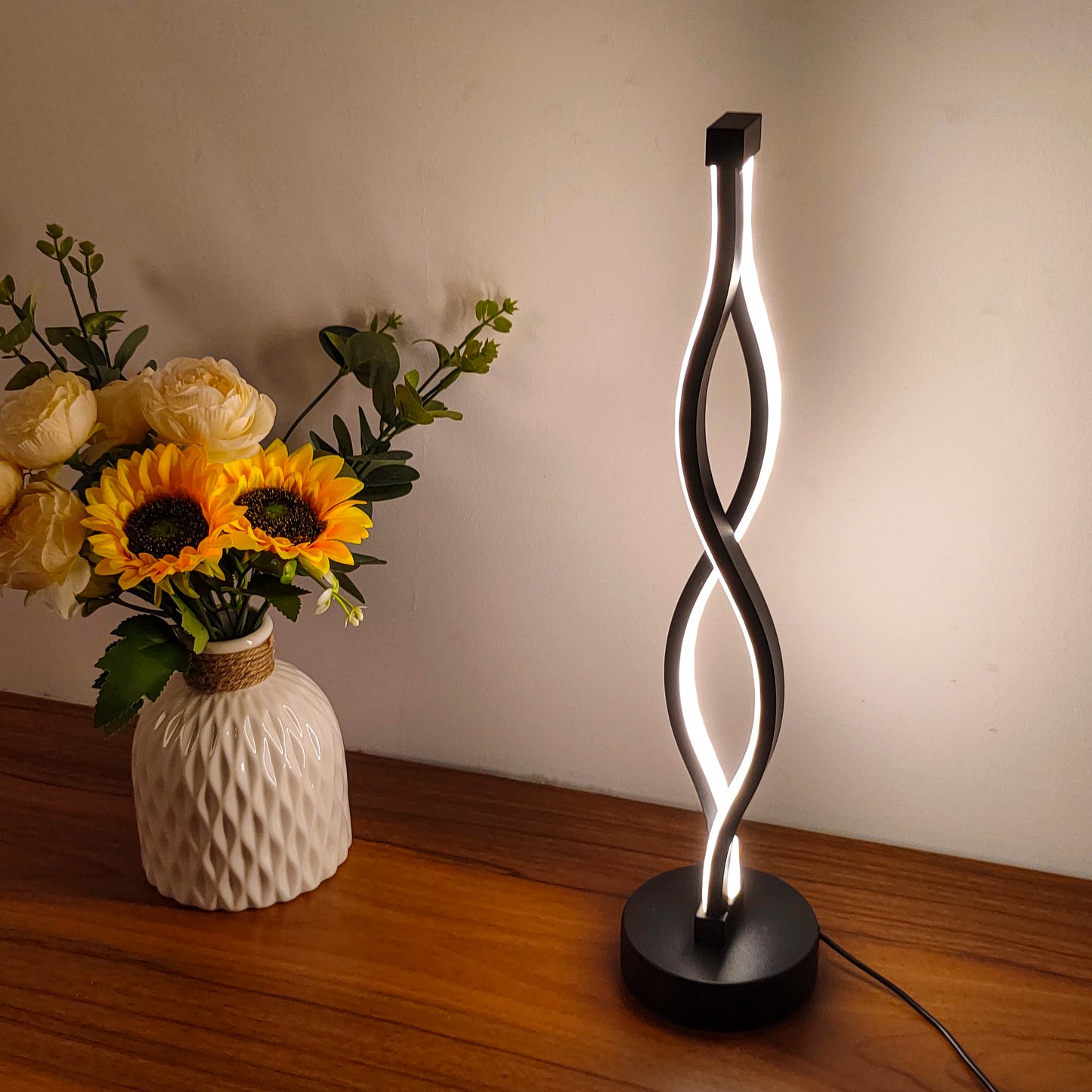 Lampada Nordica Da Comodino Nero In Alluminio Per Camera Da Letto Minimalista Creativa Atmosfera Artistica