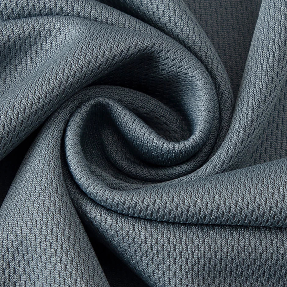 Tuta sportiva estiva da uomo in 2 pezzi ad asciugatura rapida T-shirt a maniche corte ampia e traspirante da corsa e fitness Pantaloncini tascabili neri