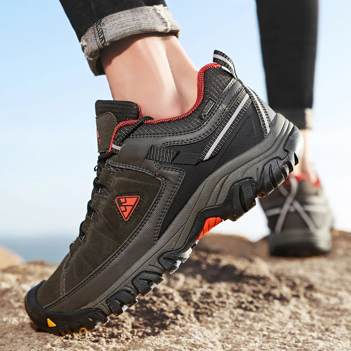 Hikeup Scarpe Trekking Uomo Pelle Alta Qualità Durevoli Esterni Suola Gomma Impermeabile