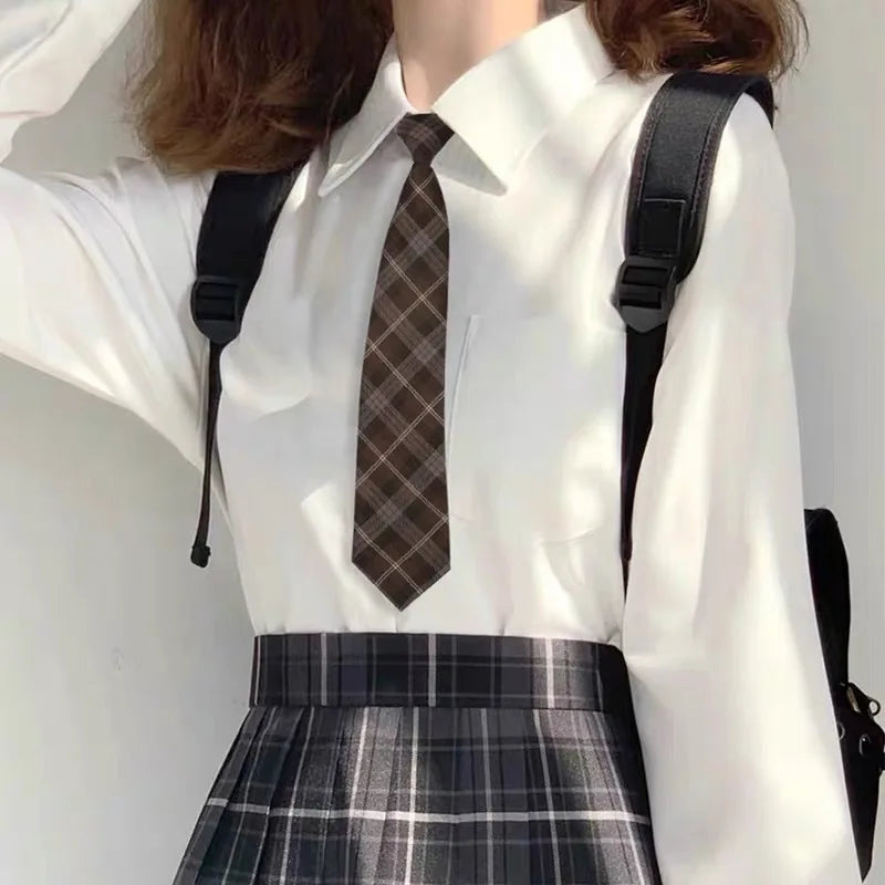Cravatta Donna Retrò Marrone con Motivi Frutta e Caffè Verde Fatta a Mano Colore Caramello Versatile