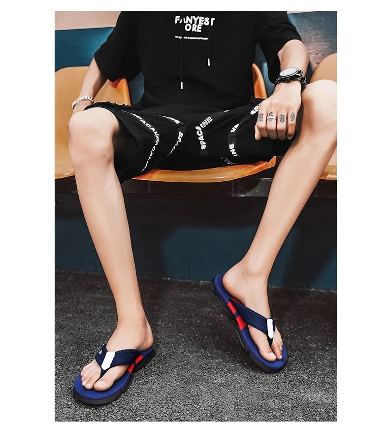 Infradito da Uomo di Moda Alta Qualità Pantofole da Spiaggia Antiscivolo Traspiranti Casual Estive