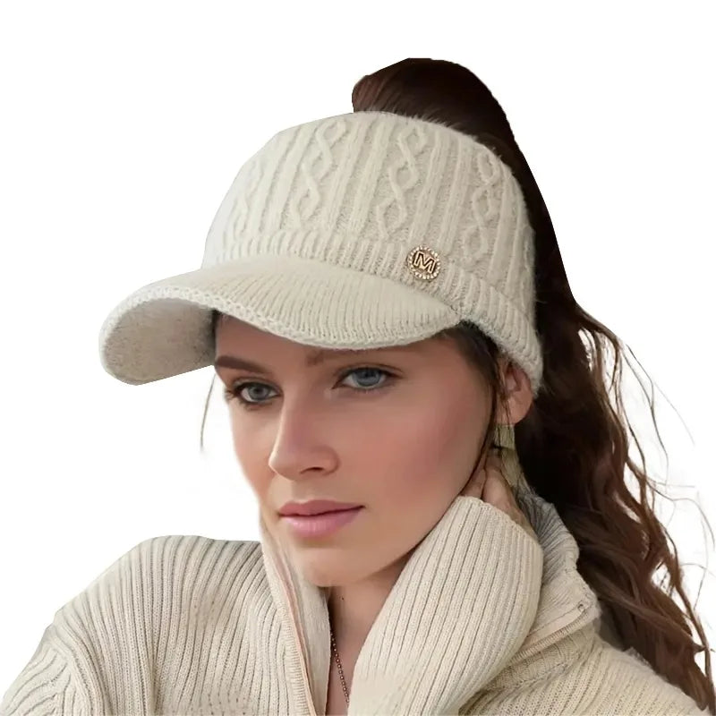 Berretto In Maglia Imbottito Con Foro Per Coda Di Cavallo Caldo Multifunzione Da Esterno In Poliestere Per Donne Adolescenti