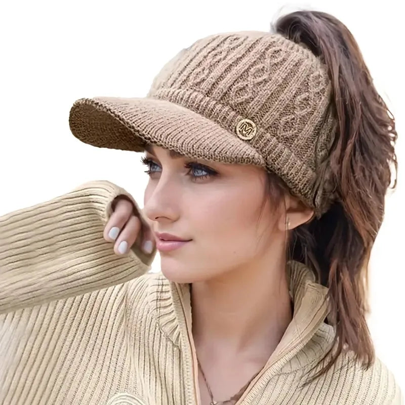 Berretto In Maglia Imbottito Con Foro Per Coda Di Cavallo Caldo Multifunzione Da Esterno In Poliestere Per Donne Adolescenti