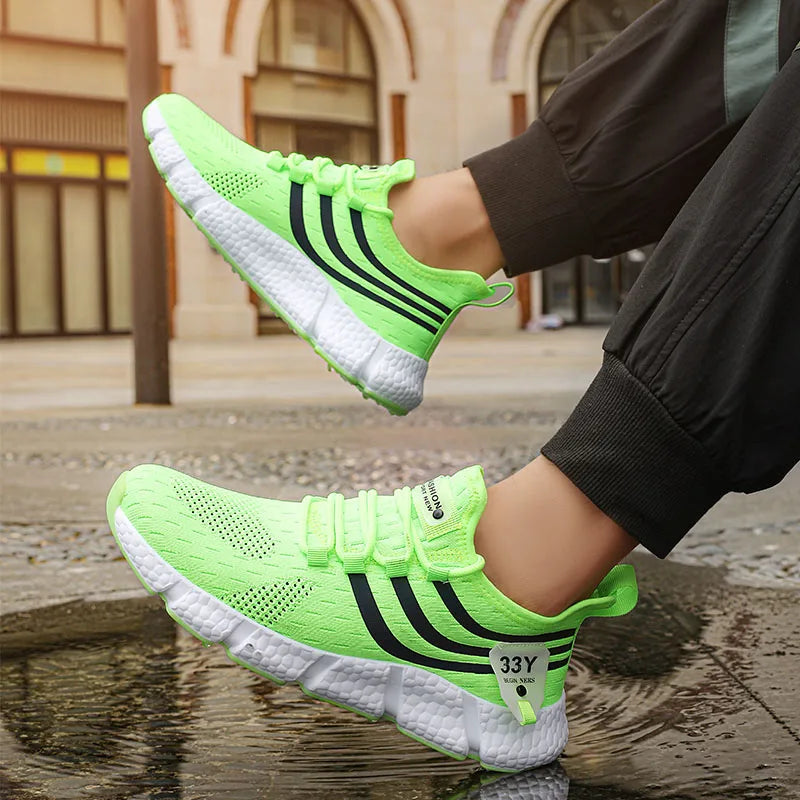 Scarpe sportive casual da uomo Sneakers leggere e traspiranti Scarpe da corsa nere in mesh per esterni Scarpe da passeggio per tennis da jogging atletiche