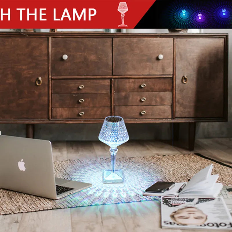 Lampada da Tavolo LED con Diamanti Proiezione di Cristalli Protezione Occhi USB Touch Lettura Luce Notturna