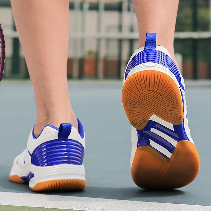 Scarpe Da Tennis Unisex Nuove 2023 Leggere E Comode Per Badminton Ping Pong Da Stadio Alta Qualità