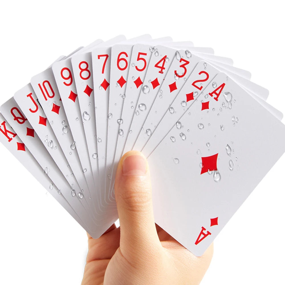 Nuove Carte Da Gioco In Plastica Stretta Impermeabili Da Tavolo Con Caratteri Grandi PVC Satinato Spessore Alto